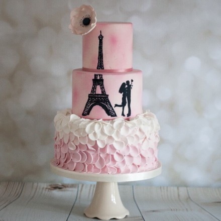 Торт на День Святого Валентина "Из Парижа с любовью"