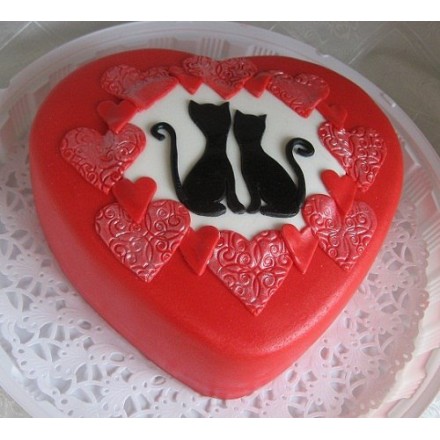 Торт на День Святого Валентина "Котики в сердце"