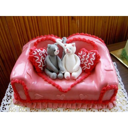 Торт на День Святого Валентина "Мишки на диване"