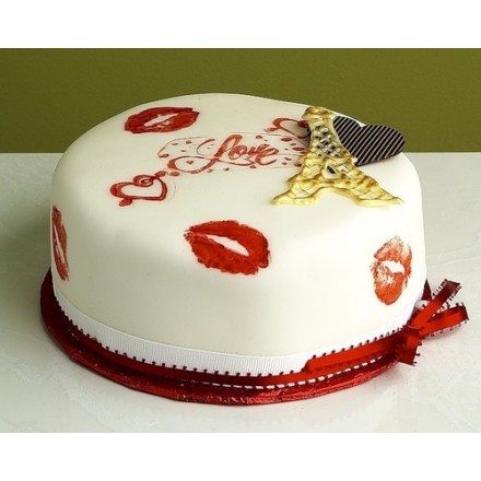 Торт на День Святого Валентина "Нежный поцелуй"