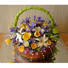 Торт "Корзина с цветами и зеленым бантом" 