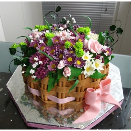 Торт "Корзина с осенними цветами"