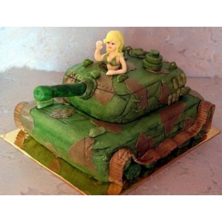 Торт на 23 февраля "Блондинка в танке"