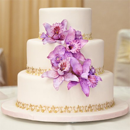 Свадебный торт "Фиолетовый букет"