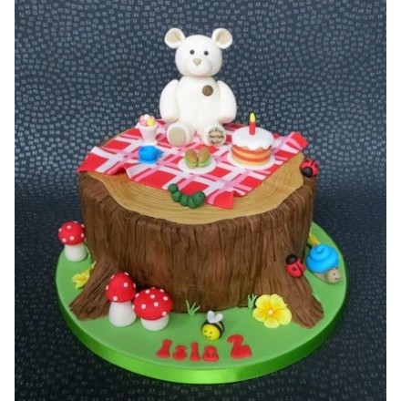 Детский торт "Мишка на полянке"