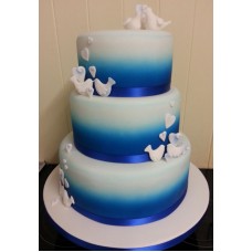 Торт на свадьбу "Небесные голуби"