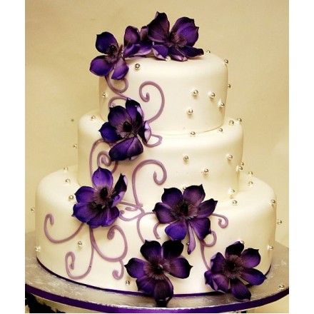 Свадебный торт "Фиолетовые цветы"