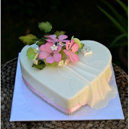 Свадебный торт "Сердце нежности"