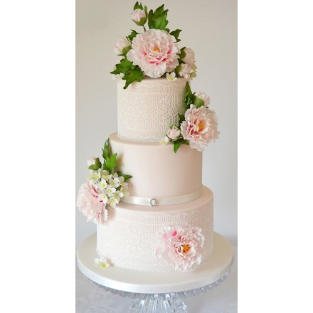Свадебный торт "Розовые пионы и кружева"