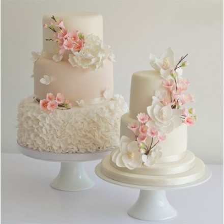 Свадебный торт "Лепестки цветов"