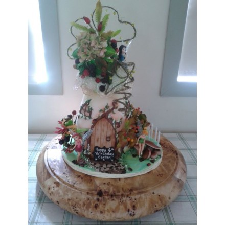 Детский торт "Волшебный дом феечек"