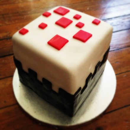Детский торт "Minecraft деталь"