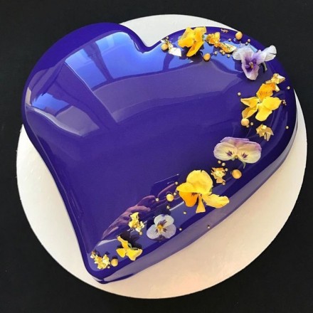 Торт с зеркальной глазурью "Фиолетовое глянцевое сердце"